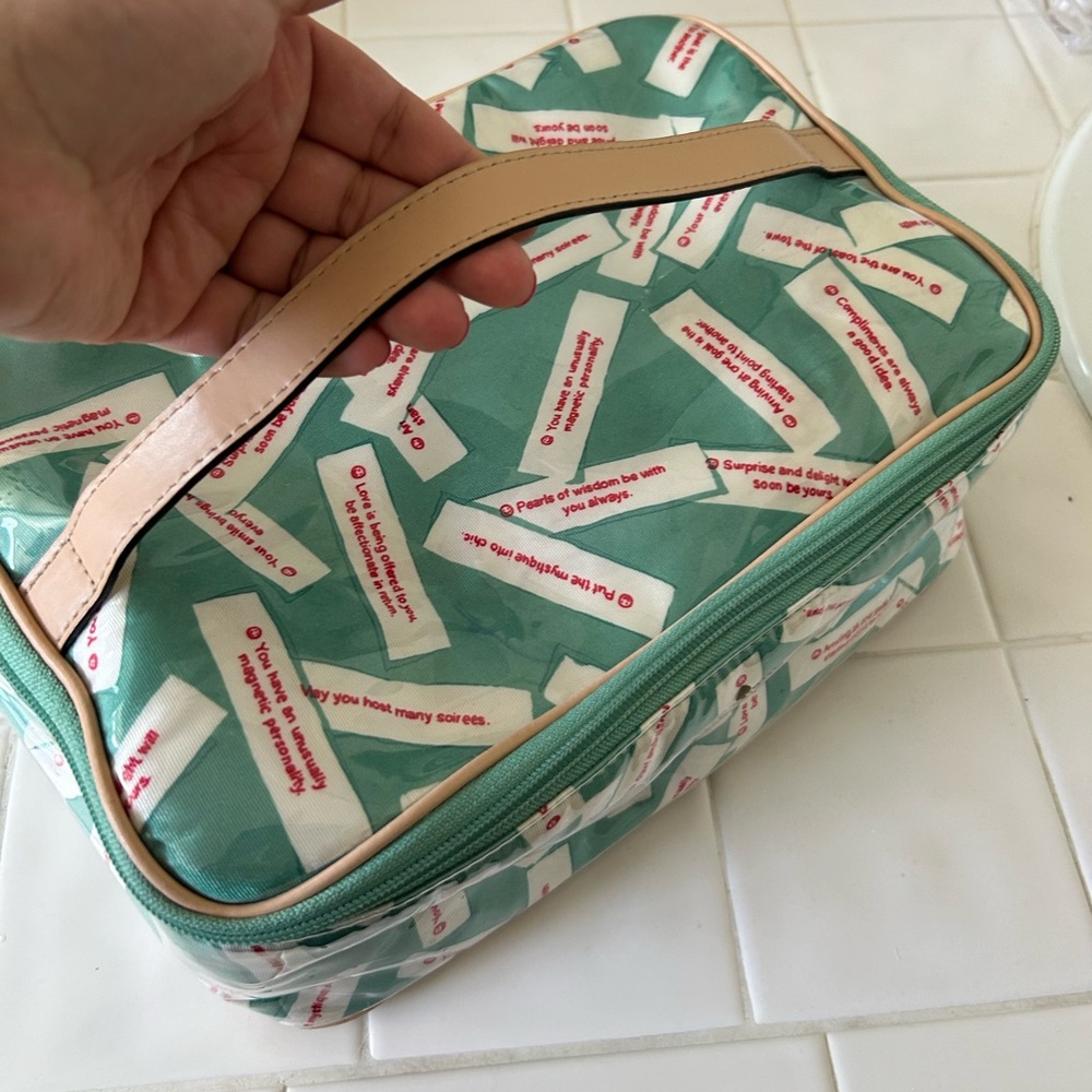 Kate Spade Toiletry Cosmetic Bag Fortune 🥠